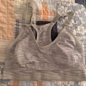 Gray all around ribbed sports bra